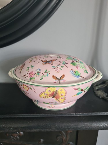 Really pretty vintage antique - really,