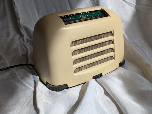 Vintage valve radiogram - vintage,