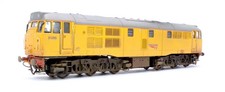 HORNBY 'OO' GAUGE NETWORK RAIL