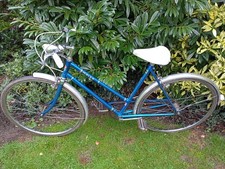 Elswick Hopper Ambler bike by Barton-on-Humber. 