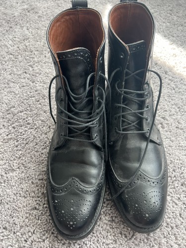495 allen edmonds - $495, d