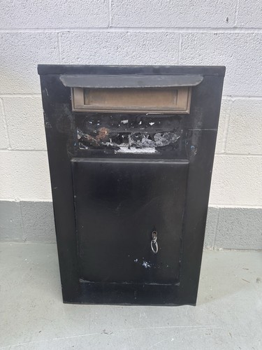 Large metal outdoor black - black, wall