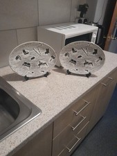 A PAIR OF HOMEMAKER OVAL