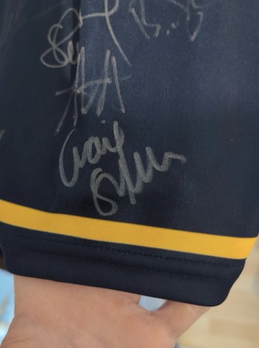Signed worcester warriors - signed,
