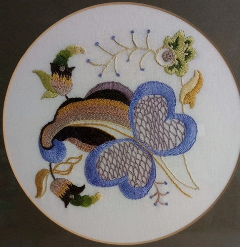 Framed vtg picture floral - vtg,