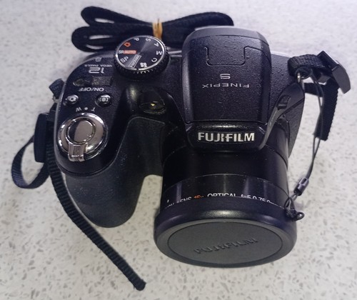 Fuji finepix s1600 camera - fuji,