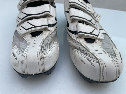 Muddy fox road - road, shoes