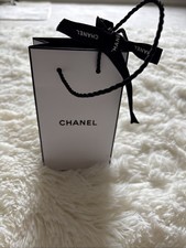 CHANEL Gift Bag and Box Set