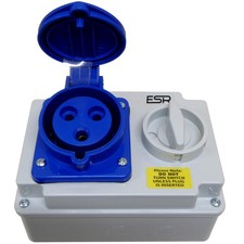 32 Amp 3 Pin 240v Blue Socket