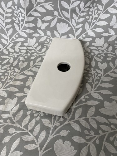 Toilet cistern lid central - lid,