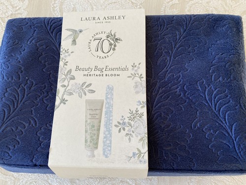 New laura ashley - -,
