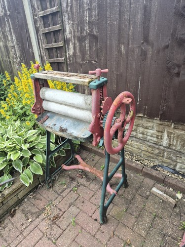 Antique mangle - antique,