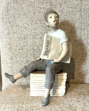 Nao by LLADRO Figurine