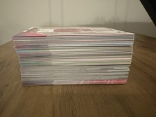 100 Football Cards Including 40+ Inserts Topps 2025/2026 Rare