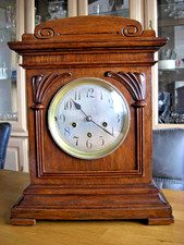 LOVELY ANTIQUE JUNGHANS MOVEMENT OAK CASE WESTMINSTER CHIME 8 DAY MANTEL CLOCK 