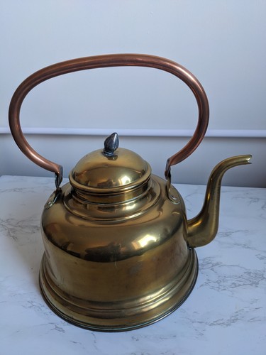 Victorian brass tea kettle - brass,