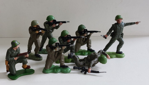 Vintage britains xplastic - vintage,