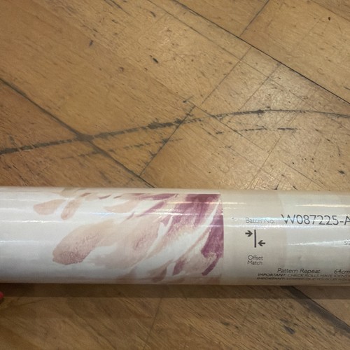 Sealed roll of ninette - x,