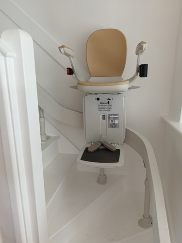 Acorn 180 curved stairlift - 180,