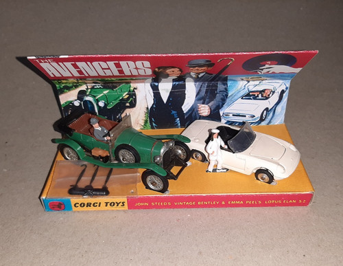 Corgi gs40 avengers - corgi,