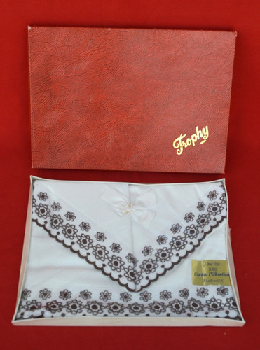 Sealed vintage trophy 100 - sealed!,