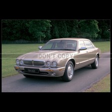 Photo A.011526 DAIMLER V8 1998