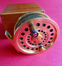 A VERY GOOD LIGHTLY USED BOXED PFLUEGER SUPREME 1878 3 1/4" TROUT FLY REEL