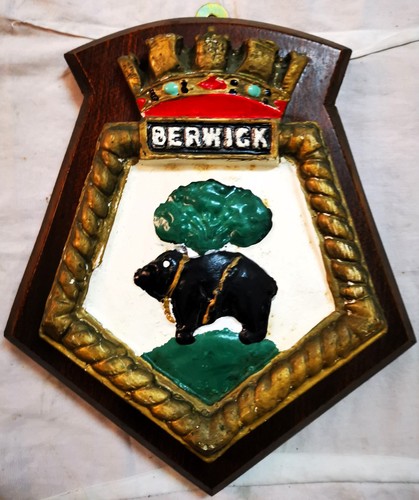 Hms berwick ship crest - -,