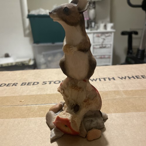 Border fine arts mouse - fine, on