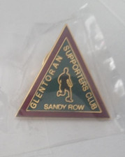 NEW GLENTORAN FC PIN BADGE, SANDY ROW SUPPORTERS CLUB.