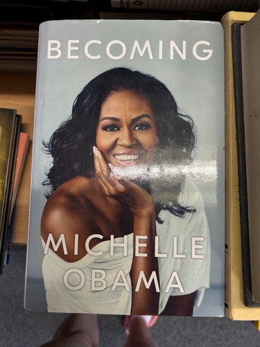 Becoming michelle obama - becoming,