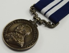 Superb Full Size Replica WW1 George V Distinguished Service Medal with Ribbon