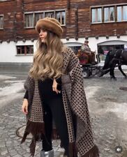 ZARA KNIT CAPE BROWN JACQUARD