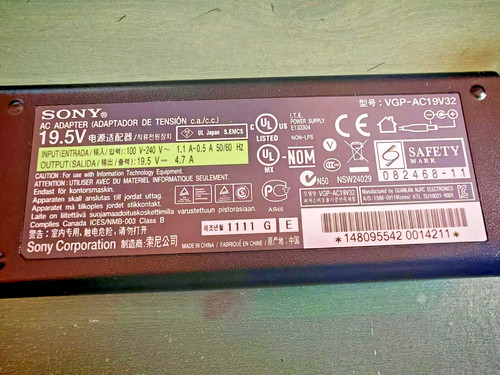 Sony genuine vgp ac19v32 - genuine, vgp-ac19v32