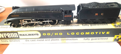 Wrenn locomotive w2213 - locomotive, a4