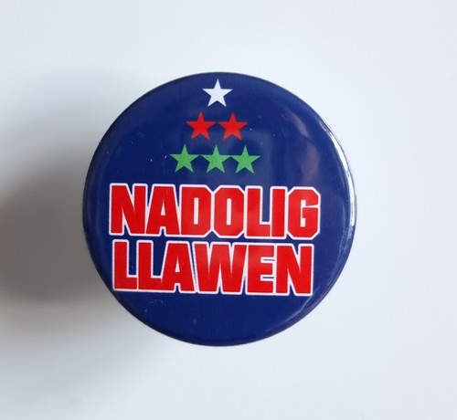 Nadolig llawen small button - llawen,