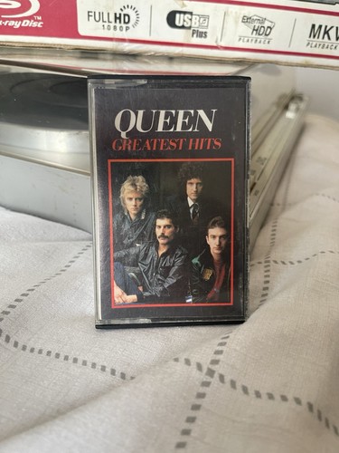 Queen greatest hits cassette - greatest,
