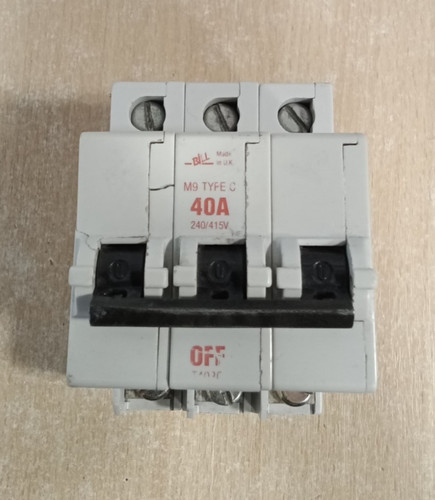 Bill amp curve - c, m9