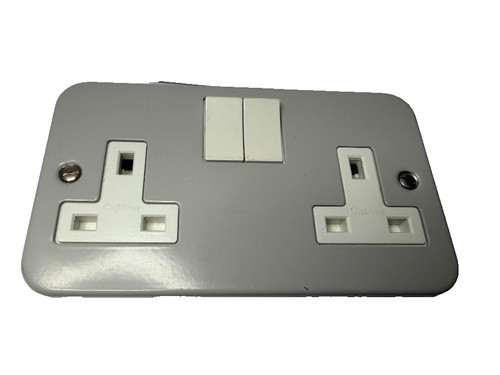 Crabtree gang 13a switched - 2,