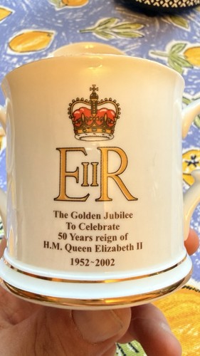 Queen elizabeth golden - queen,