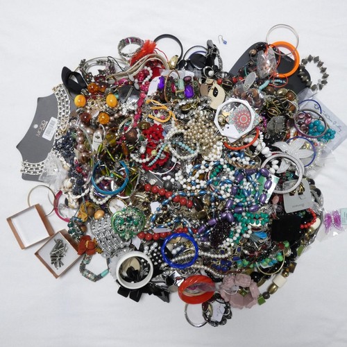 Costume jewellery job lot - costume,