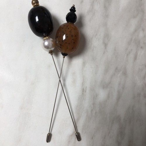 Hat pins vintage - pins,