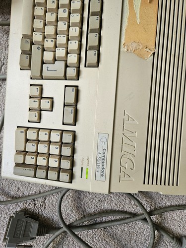 Sold seen amiga commodore - amiga,