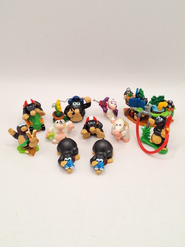 Kinder surprise egg - surprise, mole