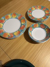 Set of 4 Melamine Dinner Plates Side Plates and dishes