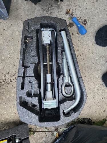 Volkswagen polo tool - volkswagen,