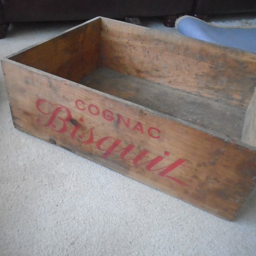 Cognac bisquit vintage wooden - cognac,
