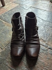 M&S Footglove Size 5.5