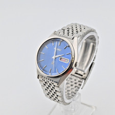 Seiko Type II 7546-8190 Quartz - Nov 1977  - Angular Crystal Design