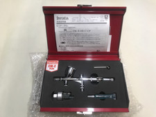 Iwata Custom Micron CM-C Plus  (red box limited edition )